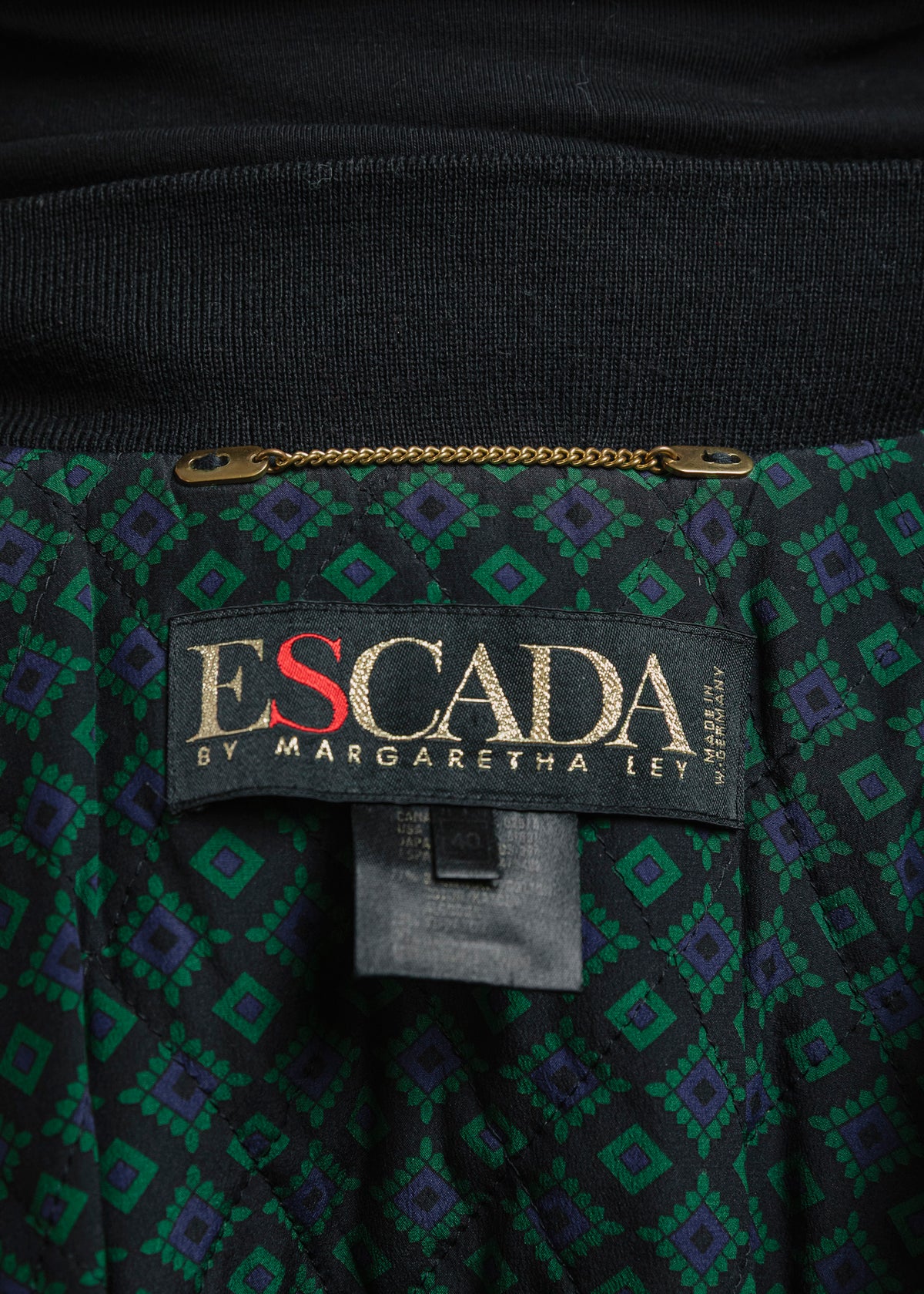 Veste Escada by Margaretha Ley