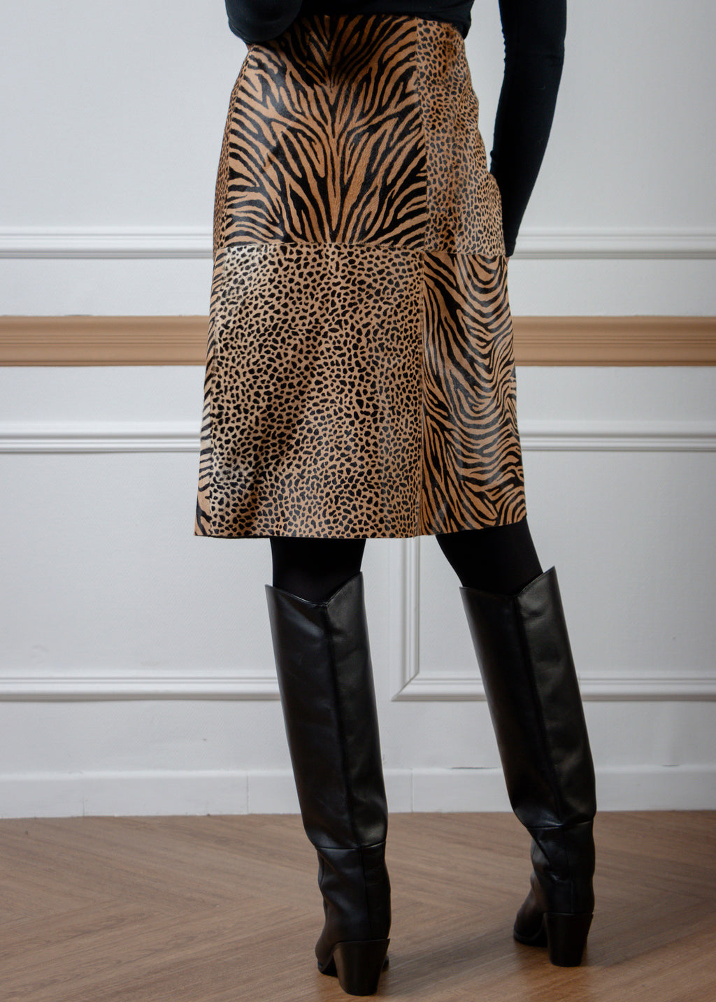 Jupe en cuir escada