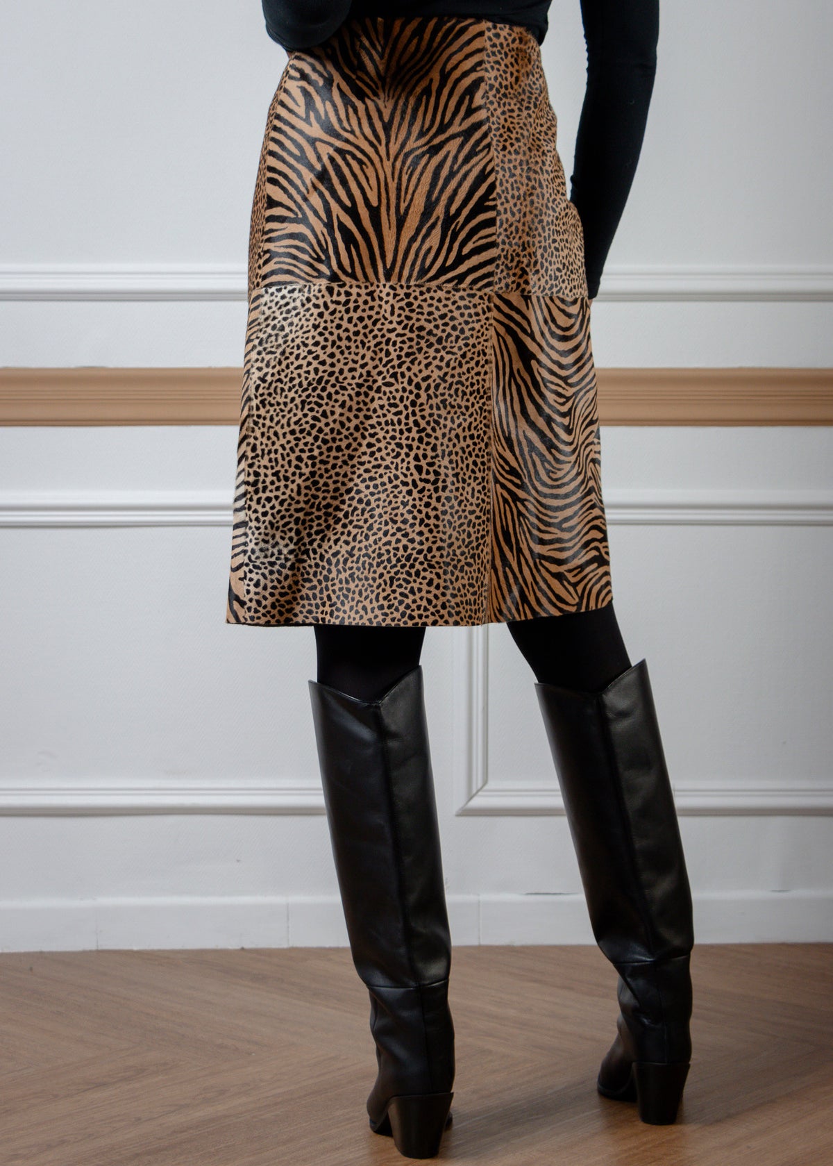 Jupe en cuir escada